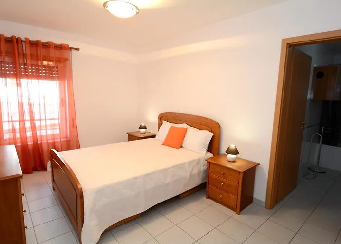 Encosta Da Marina Da Rocha