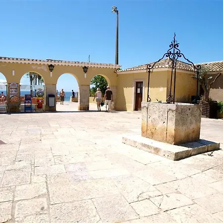 Encosta Da Marina Da Rocha Portimao